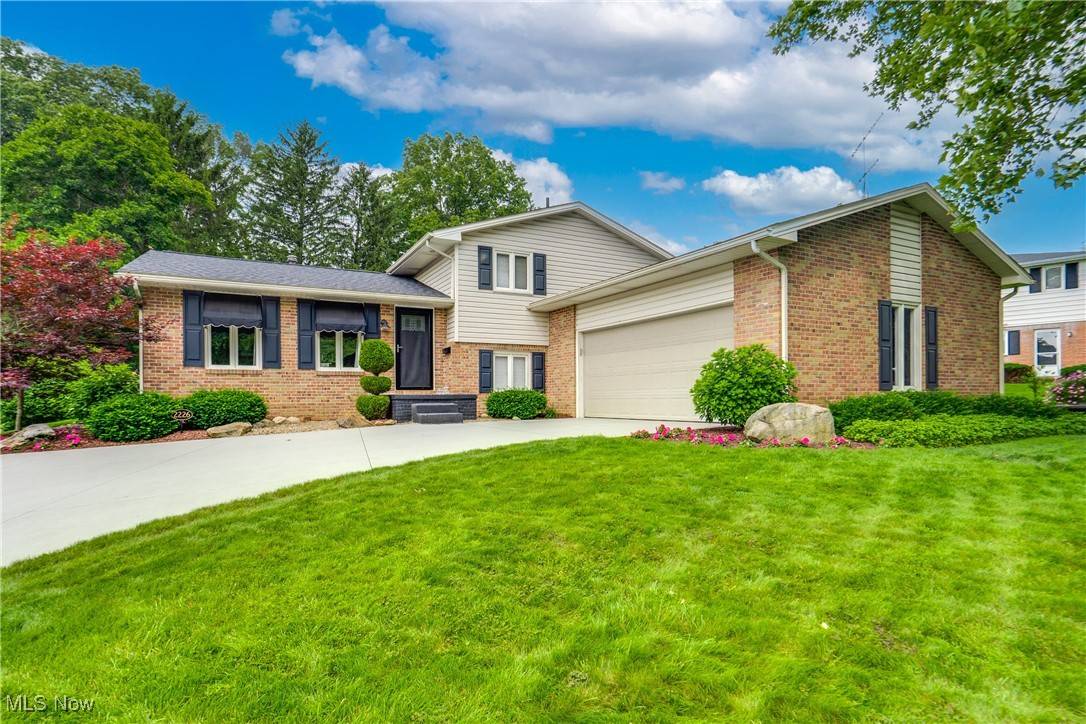 Massillon, OH 44646,2226 Colonial Pkwy NE