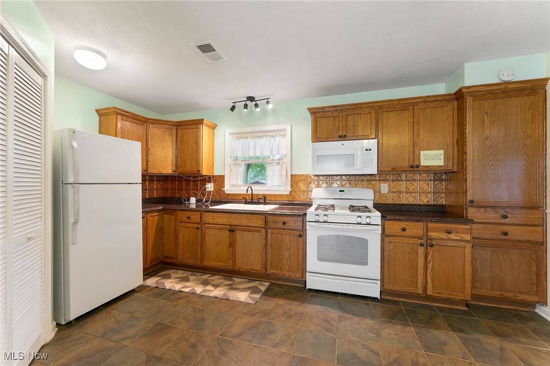 Salem, OH 44460,293 W 14th ST