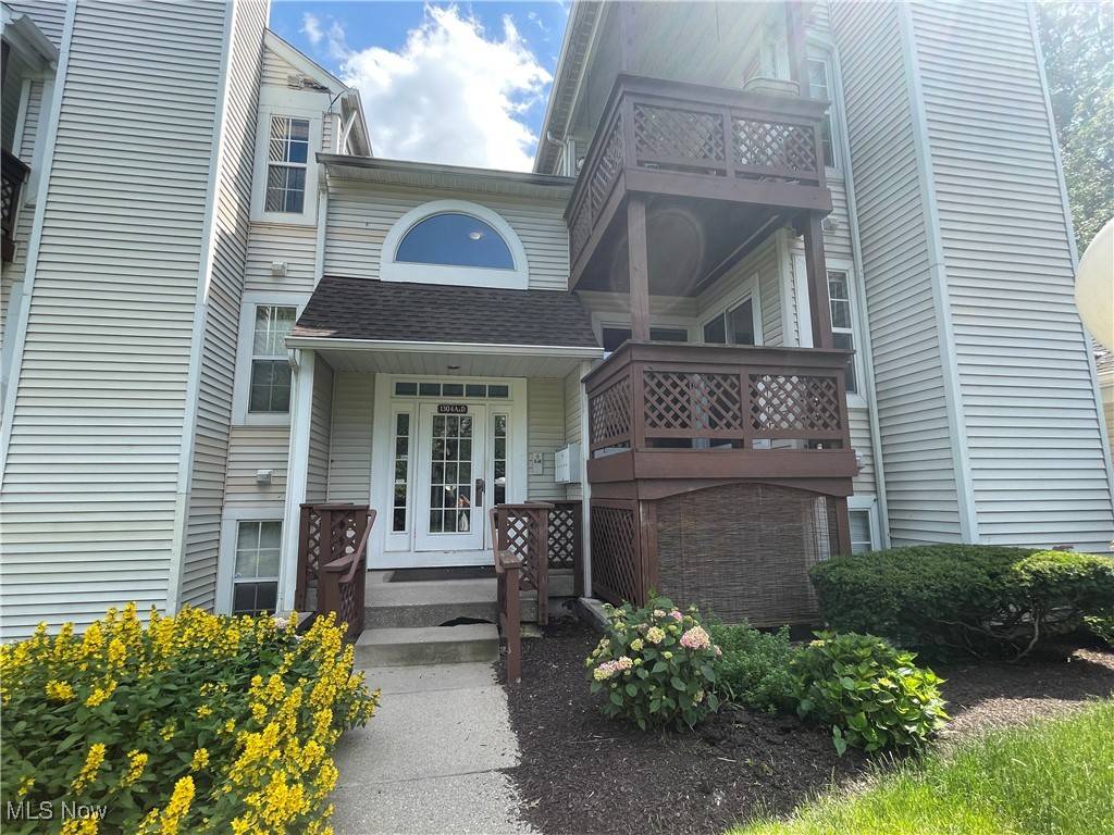 Westlake, OH 44145,1304 Cedarwood DR #D2