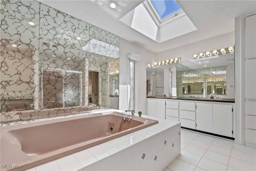 Strongsville, OH 44149,11600 Shagbark TRL