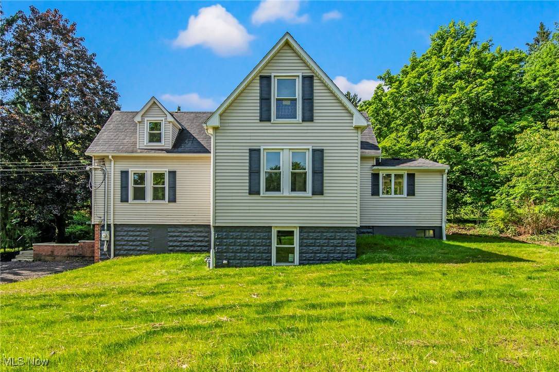 Chardon, OH 44024,416 N Hambden ST
