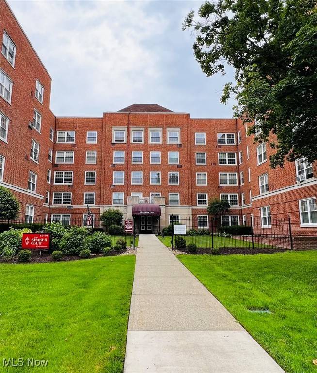 Shaker Heights, OH 44122,19101 Van Aken BLVD #521