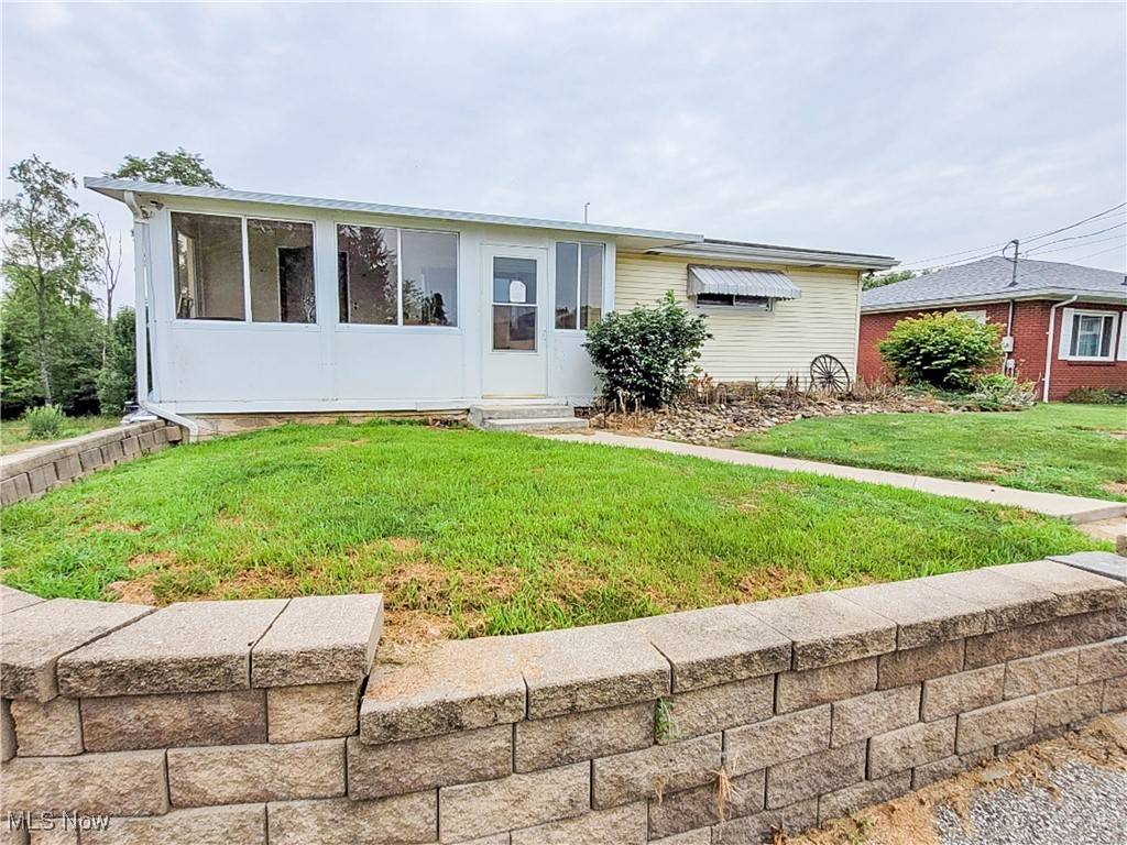 Steubenville, OH 43953,586 Troy DR
