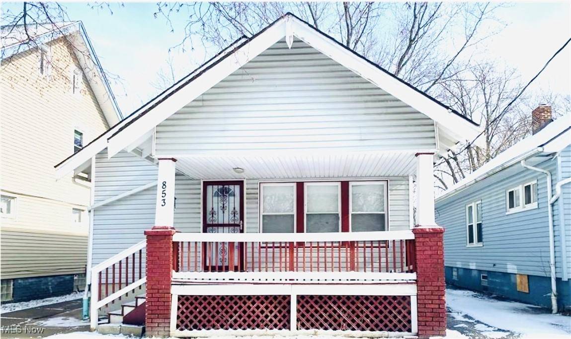 Cleveland, OH 44110,853 E 144th ST