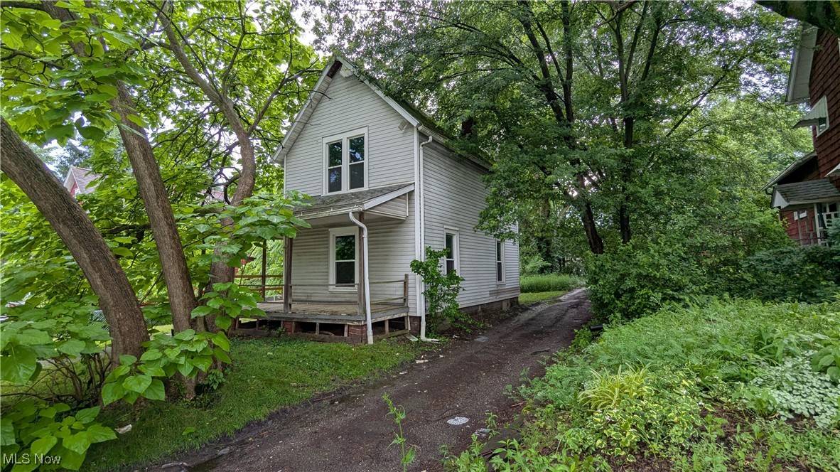 Canton, OH 44705,1447 Shriver AVE NE