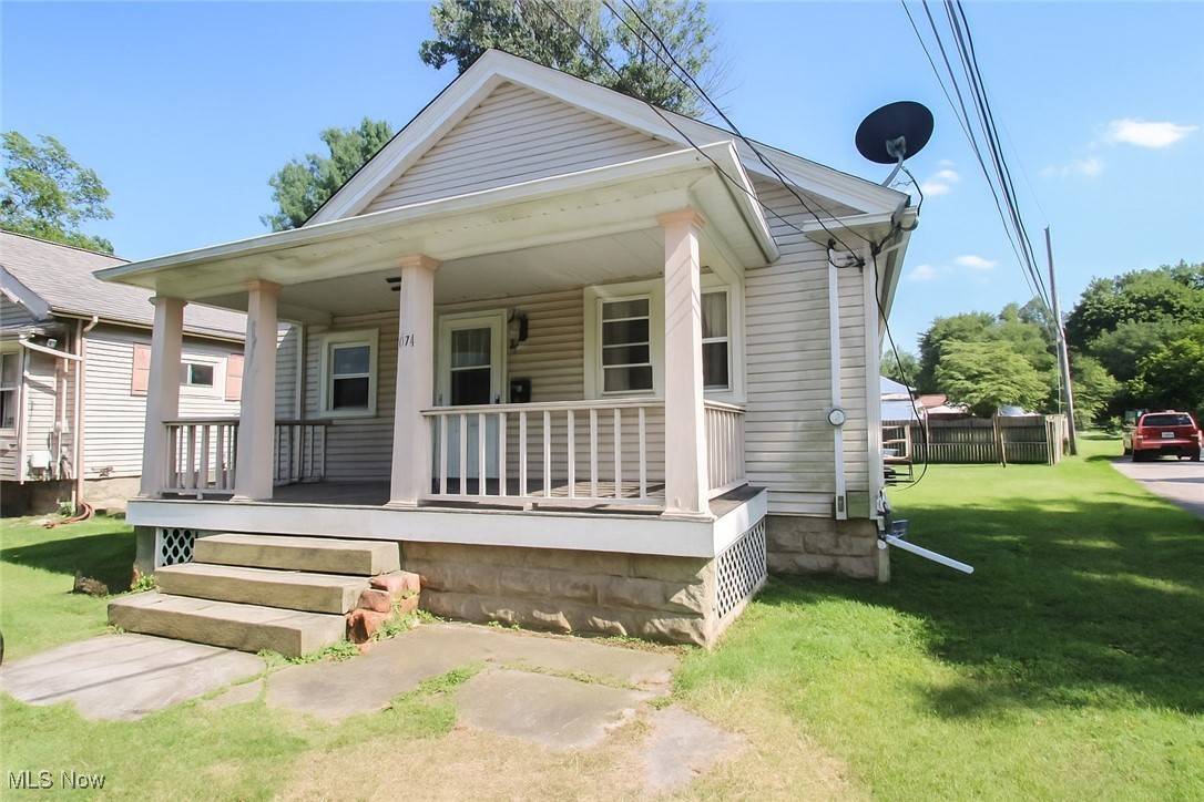 Amherst, OH 44001,874 Cleveland AVE