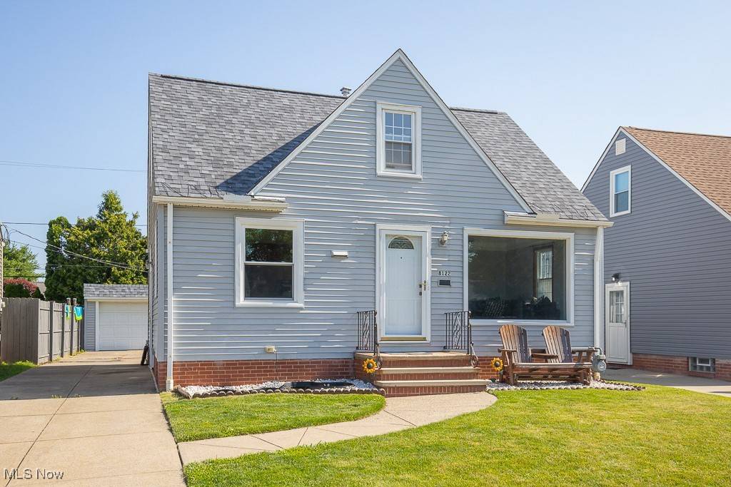 Parma, OH 44129,8122 Newport AVE