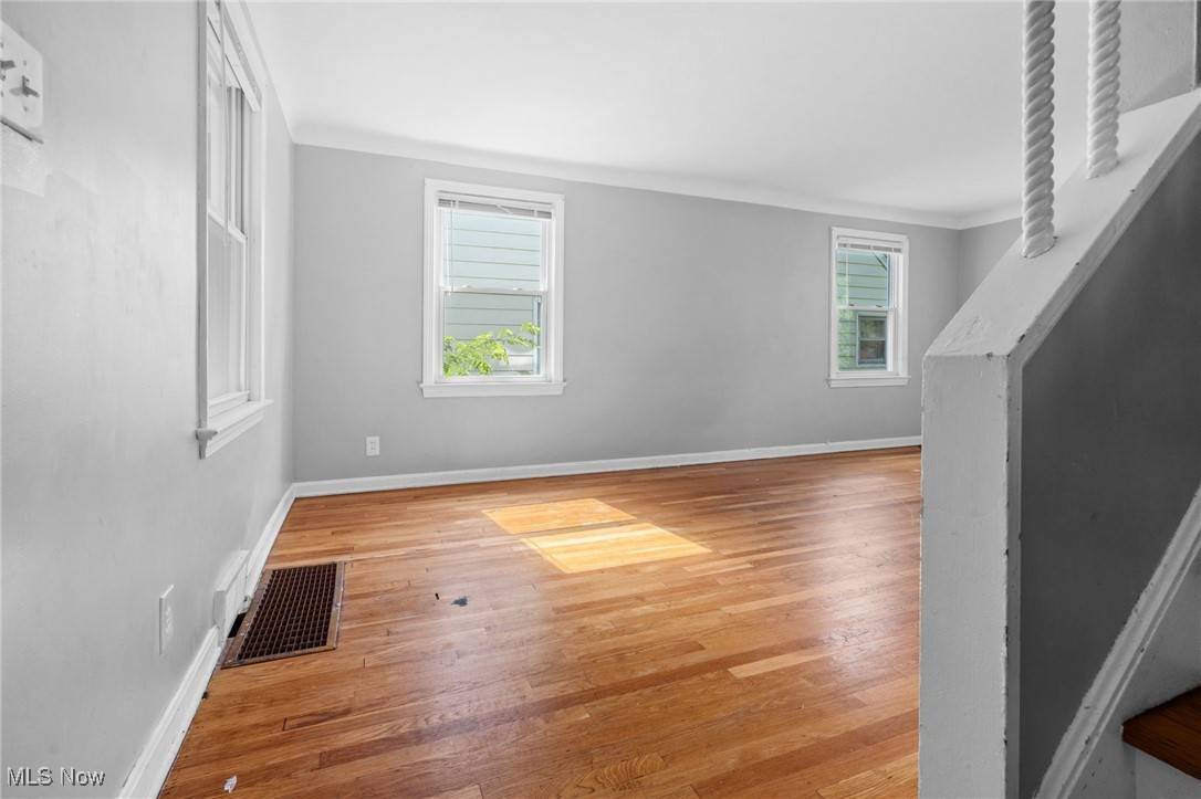 Maple Heights, OH 44137,19501 Libby RD
