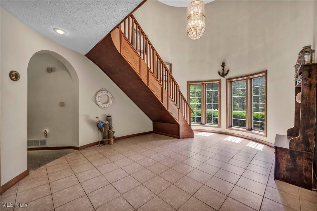 Vermilion, OH 44089,6869 Cliffside DR