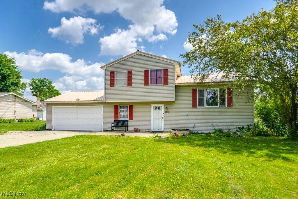 Windham, OH 44288,8998 Horn RD