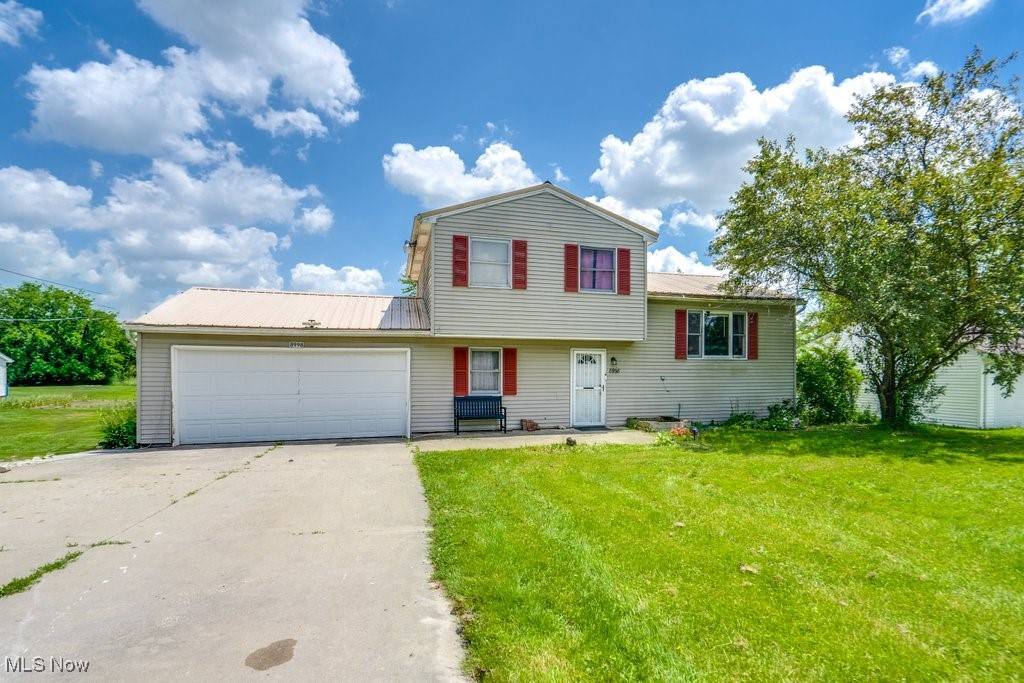 Windham, OH 44288,8998 Horn RD