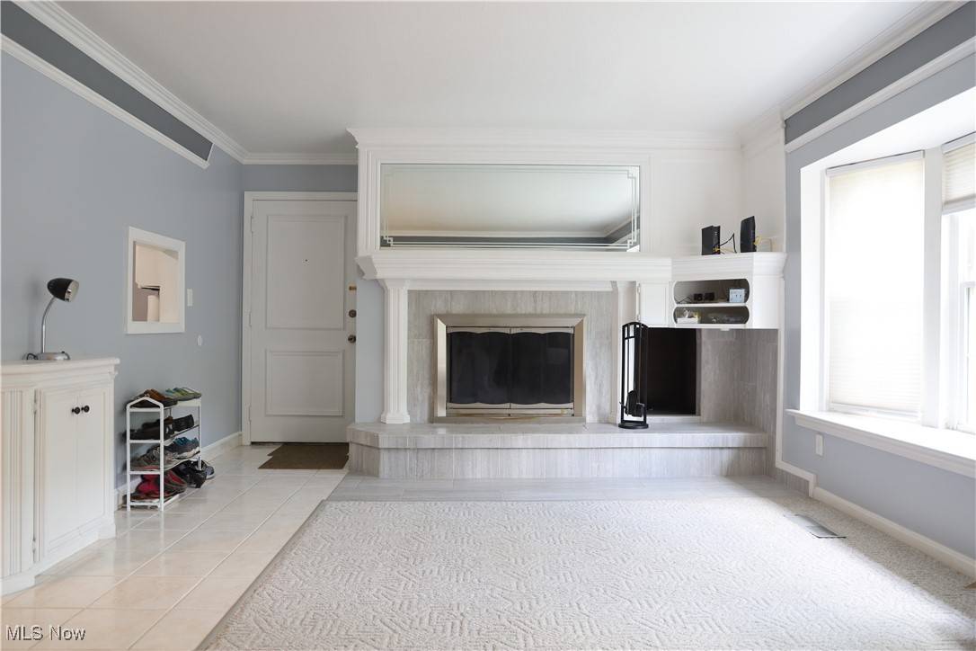Brecksville, OH 44141,6955 Carriage Hill DR #101