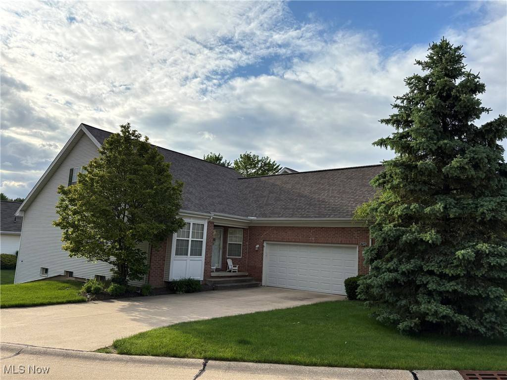 Aurora, OH 44202,704 Elmwood PT