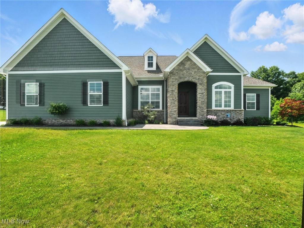 Aurora, OH 44202,2934 Meadow Creek DR