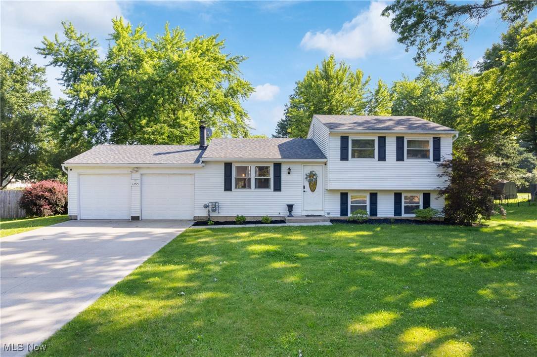 Stow, OH 44224,1295 Hibbard DR