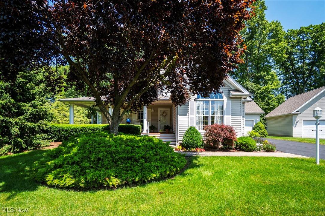 Youngstown, OH 44515,5240 Nashua DR