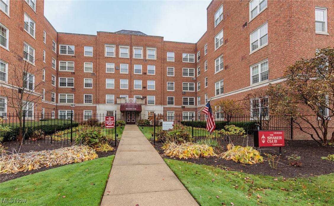 Shaker Heights, OH 44122,19201 Van Aken BLVD #513
