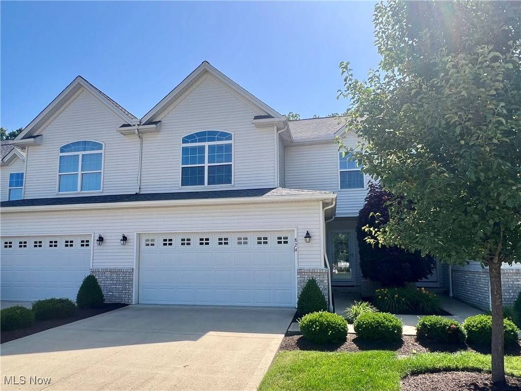 Avon Lake, OH 44012,824 Wildberry CIR