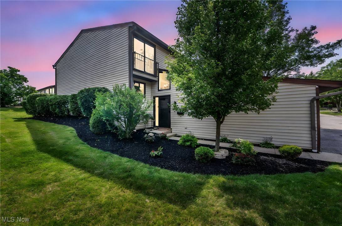 Middleburg Heights, OH 44130,14977 Pine Valley TRL