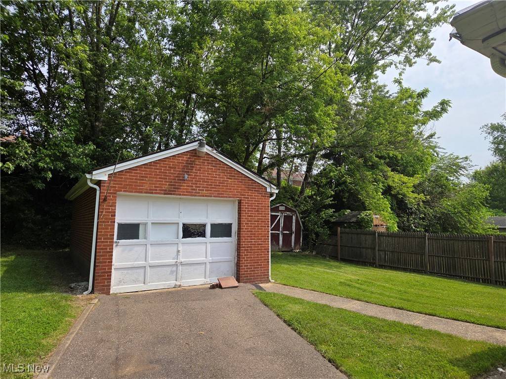 Canton, OH 44714,1321 Vermont NE