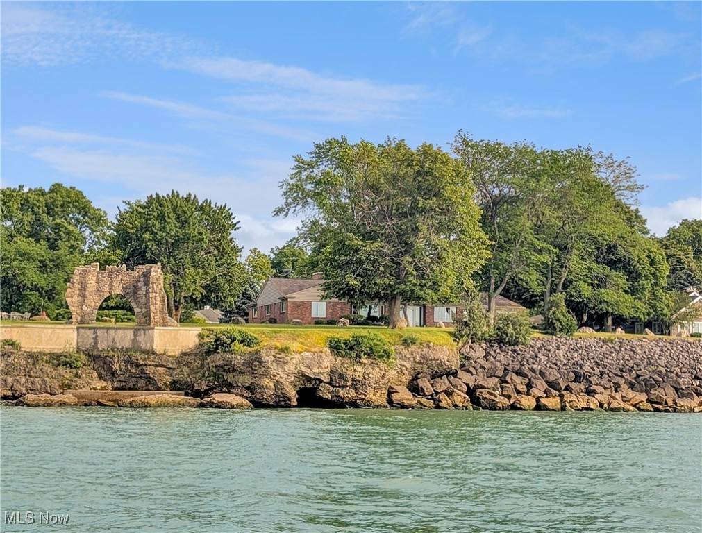 Port Clinton, OH 43452,4520 E Cliff RD