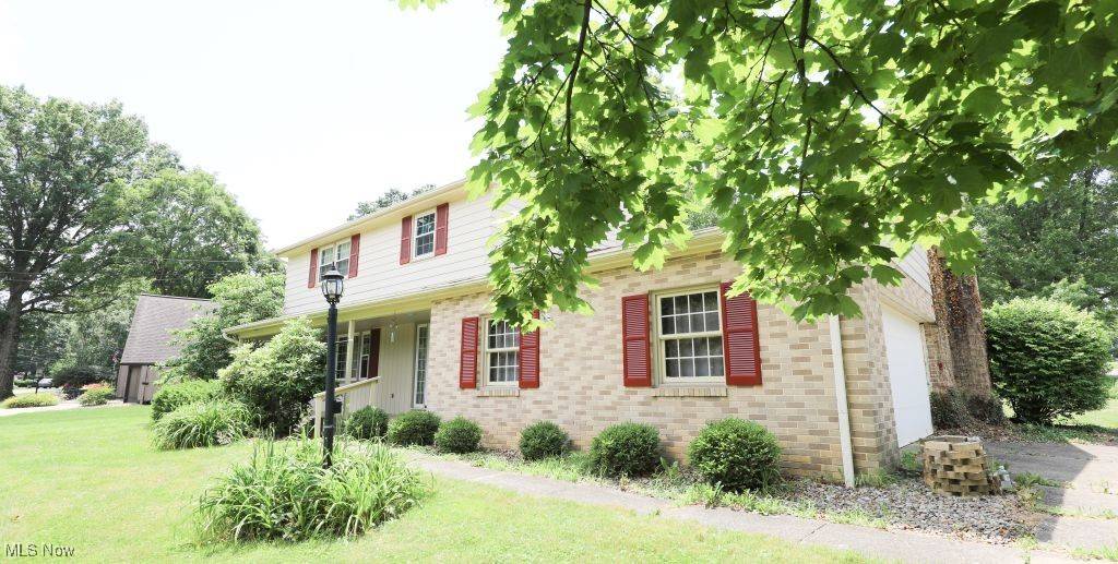 Salem, OH 44460,1593 Manor DR