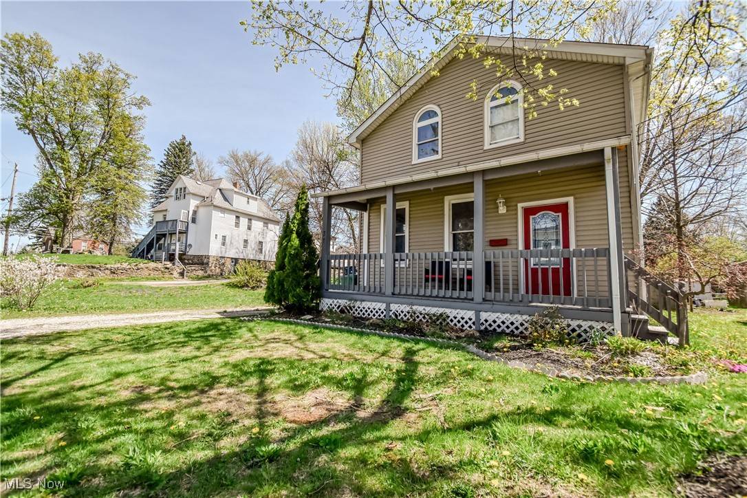 Geneva, OH 44041,37 S Cedar ST