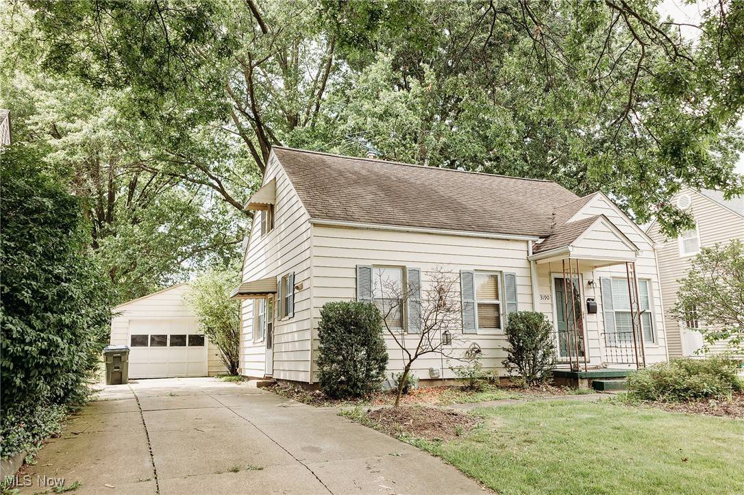 Cuyahoga Falls, OH 44221,3190 Oakwood DR