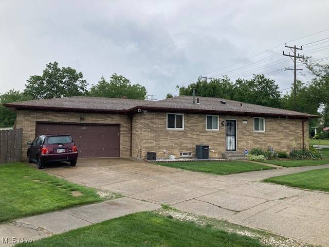 Parma Heights, OH 44130,6054 Pearl RD