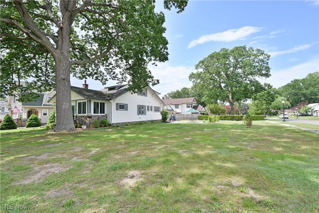 Amherst, OH 44001,891 Park AVE