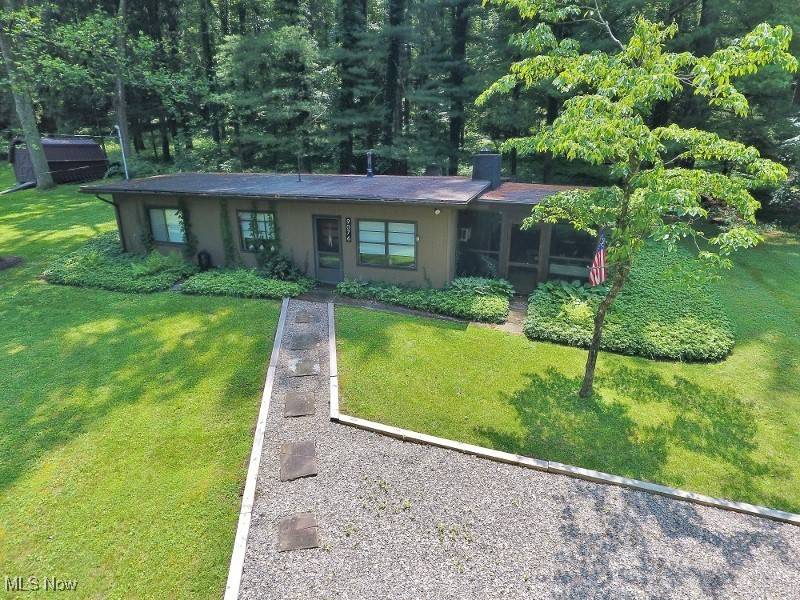 Mineral City, OH 44656,9076 Lakewood DR NE