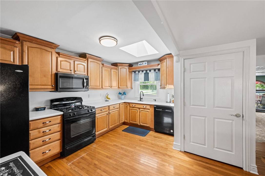 Eastlake, OH 44095,34765 Roberts RD