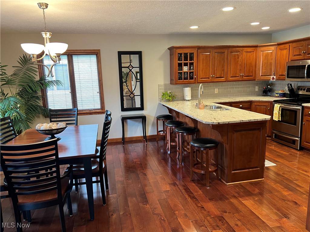 Dover, OH 44622,1216 Meadowbrook DR