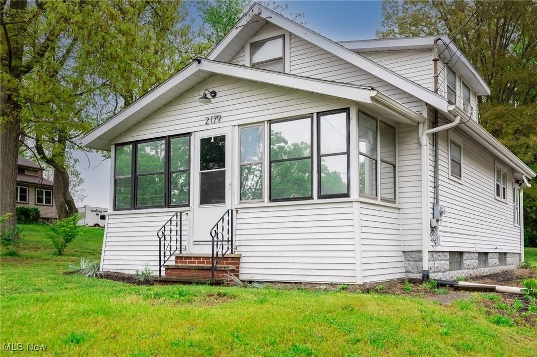 Akron, OH 44319,2179 Glenmount AVE
