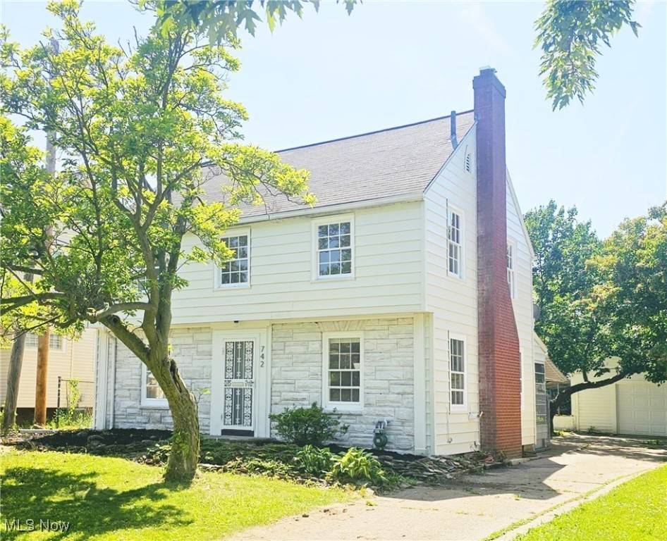 Lorain, OH 44052,742 Allison AVE