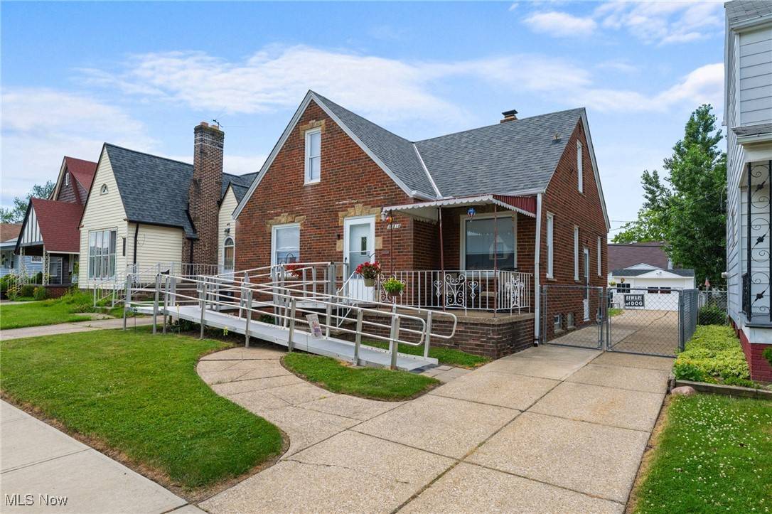 Cleveland, OH 44111,13818 Wainstead AVE