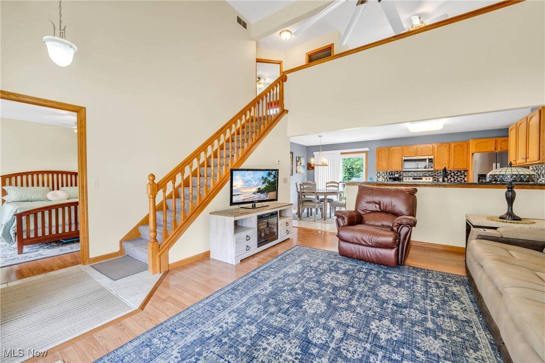 Willoughby, OH 44094,1241 Pebble CT