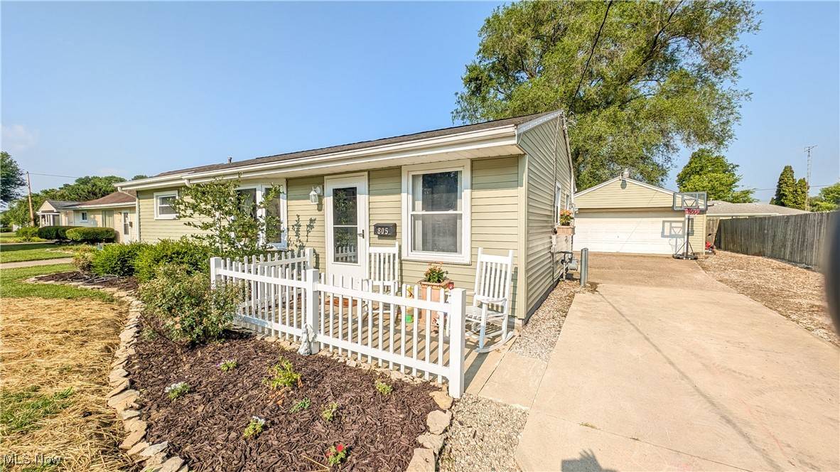 Sandusky, OH 44870,805 Thorpe DR