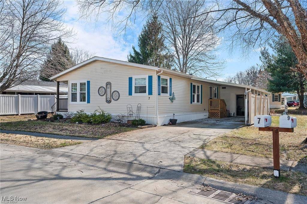 Olmsted Twp, OH 44138,7 Symphony ST