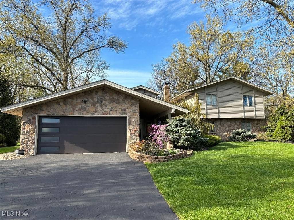 Beachwood, OH 44122,25453 Bryden RD