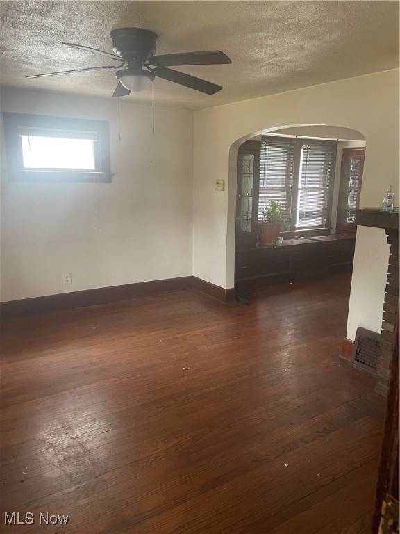 Cleveland, OH 44111,14128 Lakota AVE