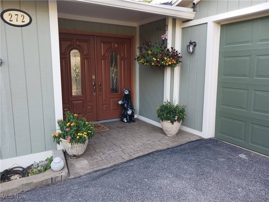 Belpre, OH 45714,272 Oakmont DR