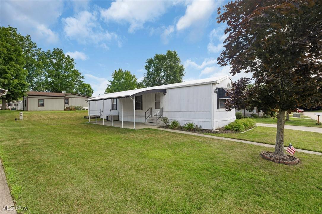 Olmsted Twp, OH 44138,4 Sycamore DR