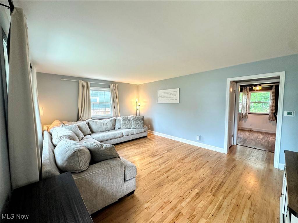 Ravenna, OH 44266,749 Eastland AVE