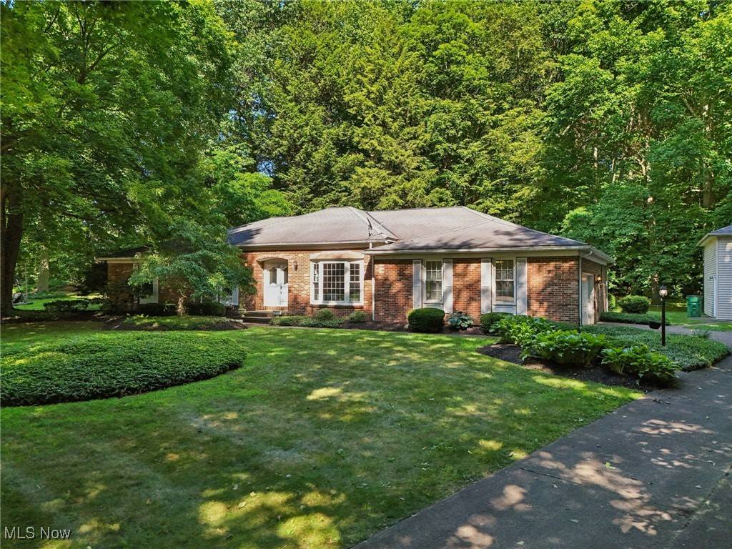 Madison, OH 44057,5568 Forest Glen RD