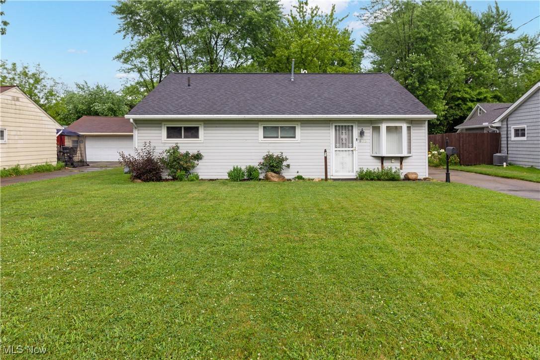 Sheffield Lake, OH 44054,805 East DR