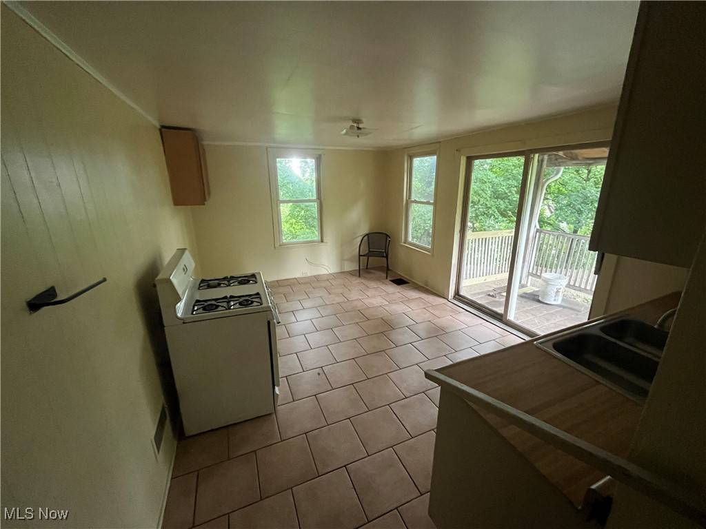 Zanesville, OH 43701,1069 Mershon LN