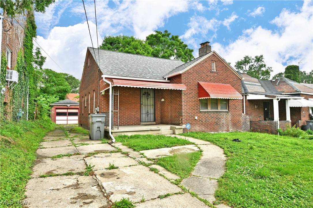 Youngstown, OH 44505,160 Roslyn DR