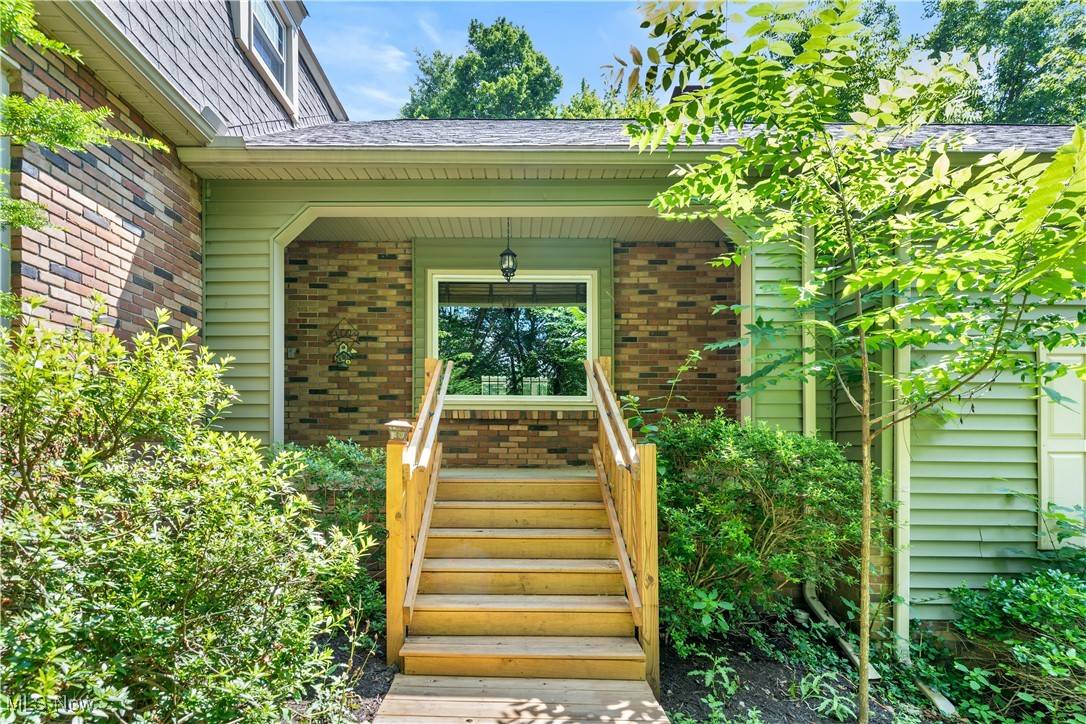 Medina, OH 44256,2801 Sharon Copley RD