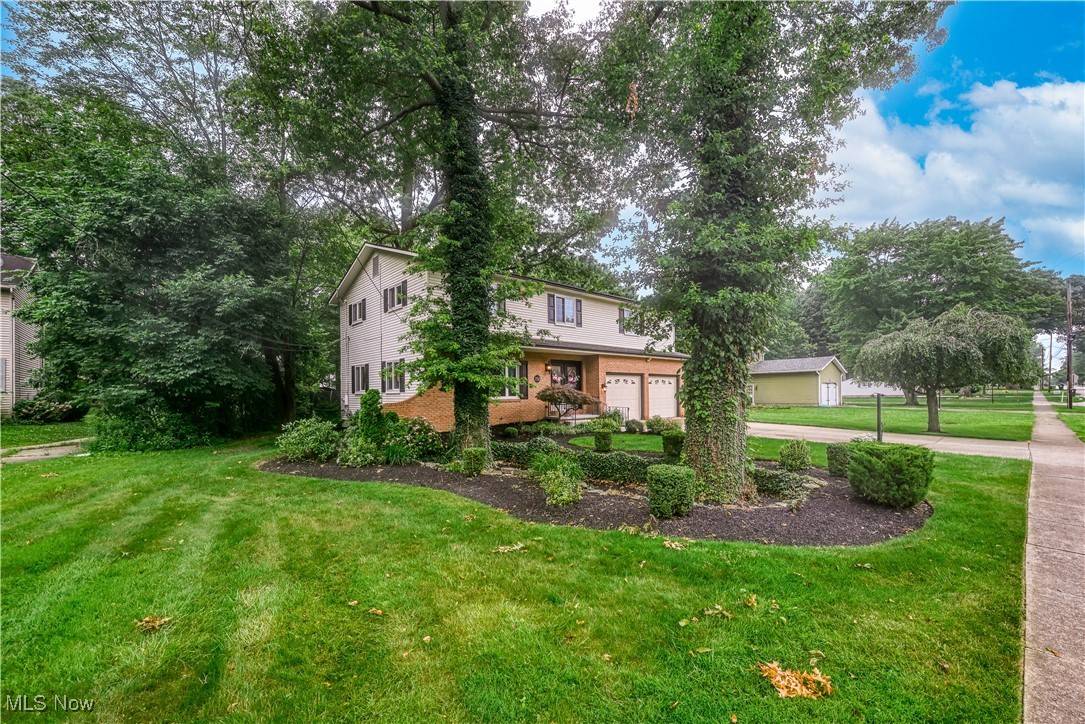 Stow, OH 44224,2152 Arndale RD